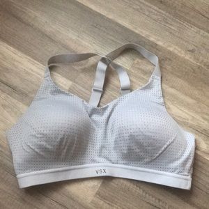 Victoria’s Secret lightweight sports bra